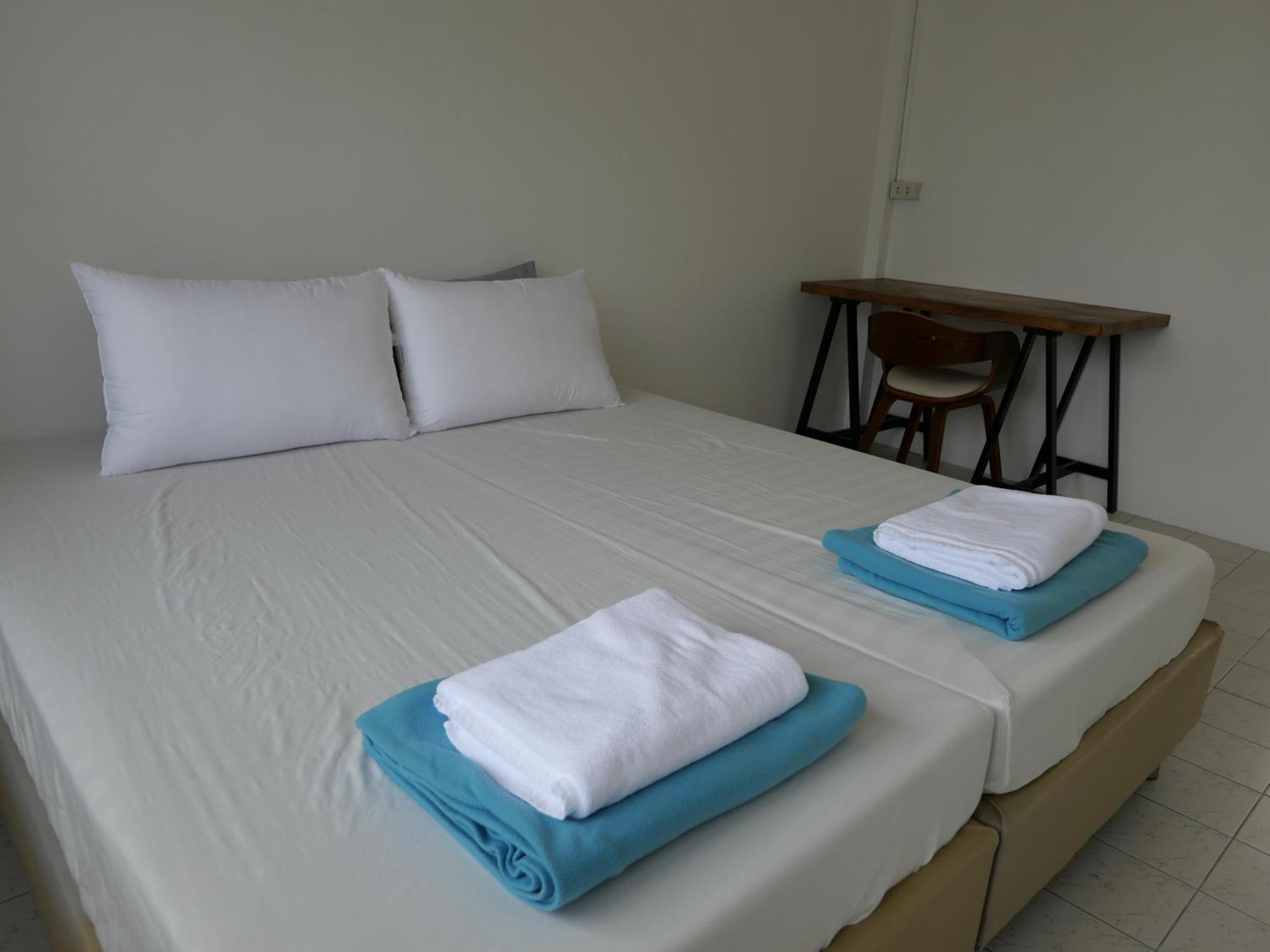 Films House Hostel Бангсен Екстер'єр фото