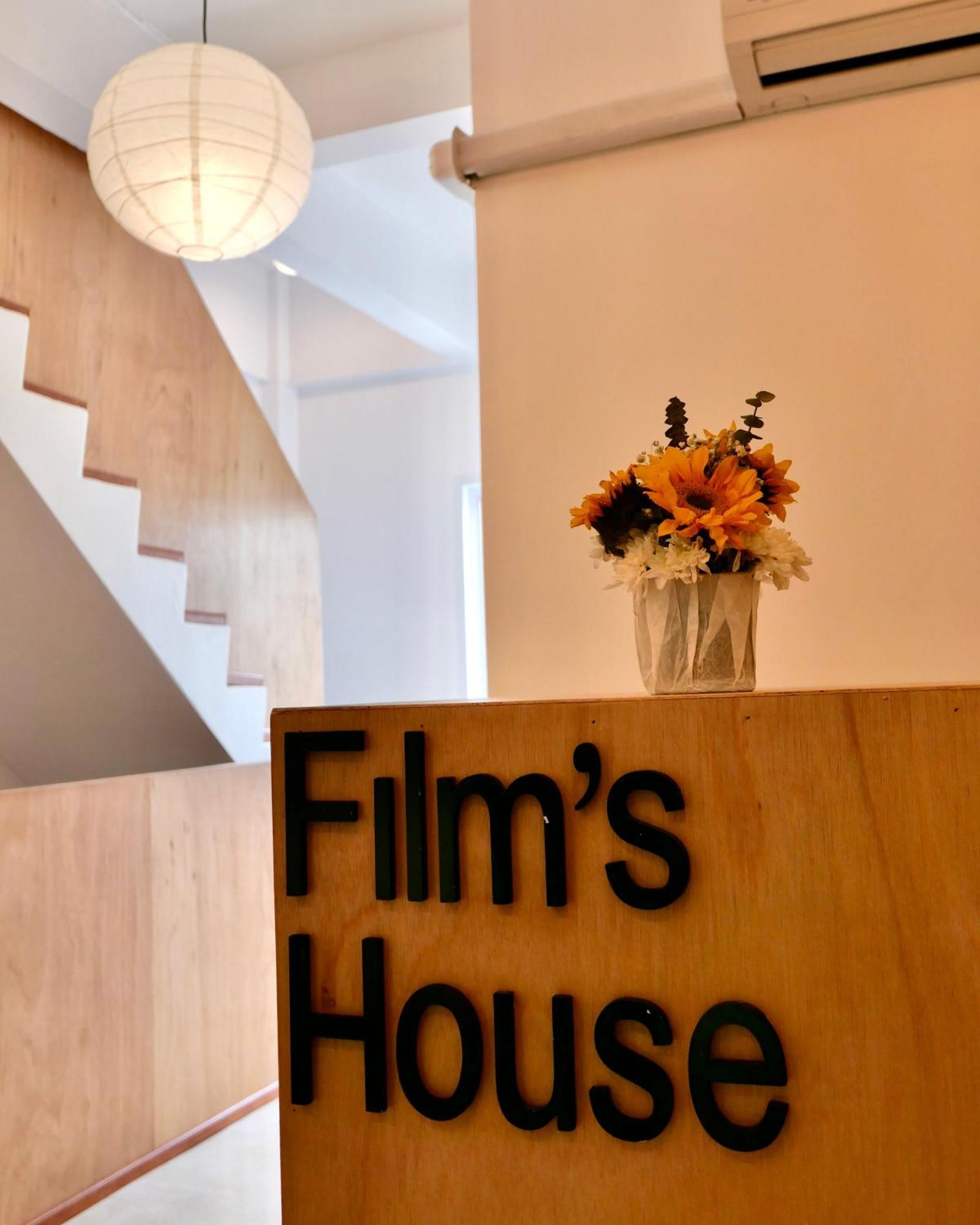 Films House Hostel Бангсен Екстер'єр фото