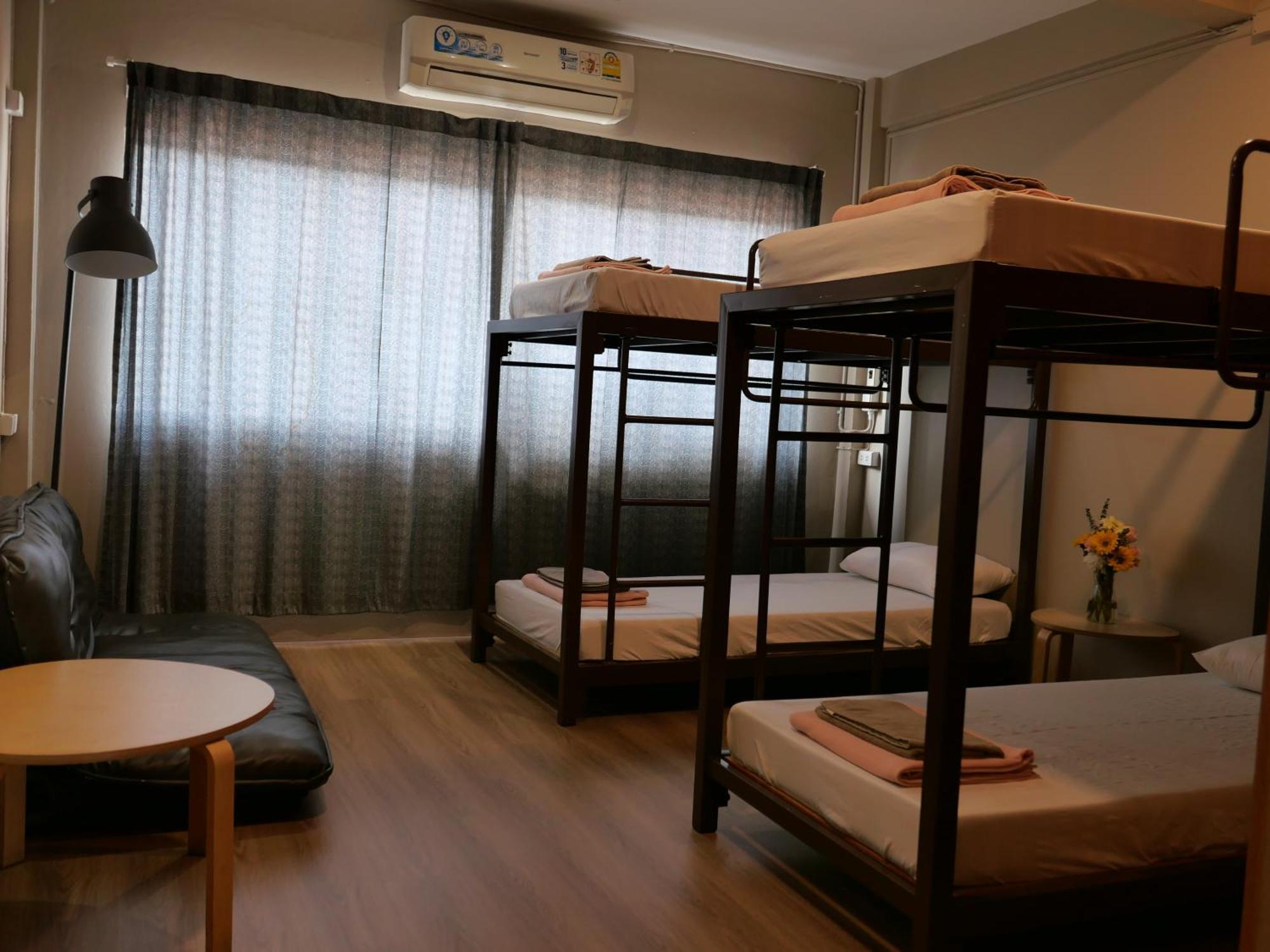 Films House Hostel Бангсен Екстер'єр фото